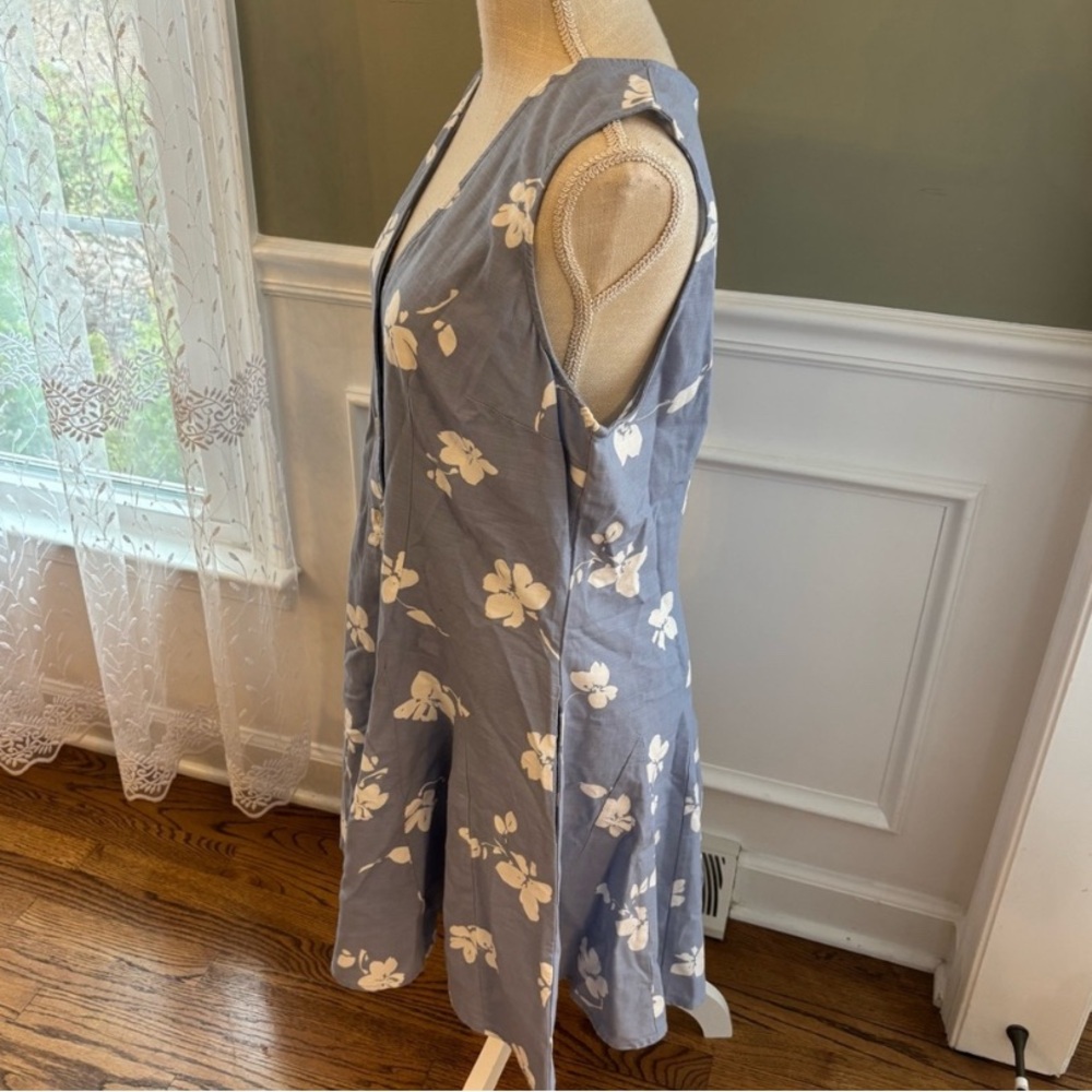 Universal Thread Light Blue and White Patterned Top - Picture 4 of 7